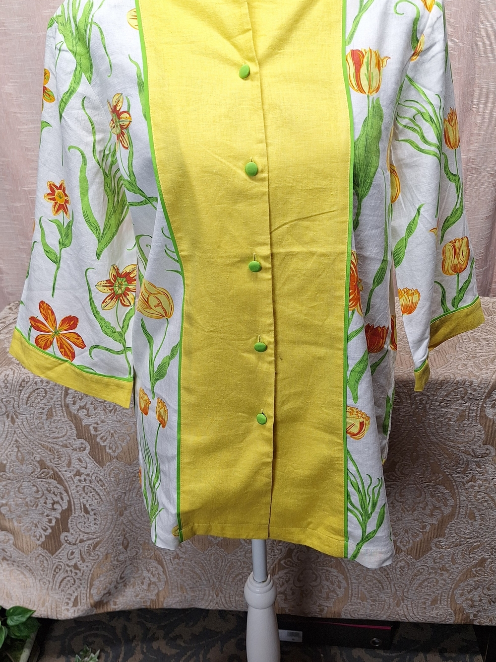 Bob Mackie Yellow, White & Green Floral Button-Front Tunic Size S